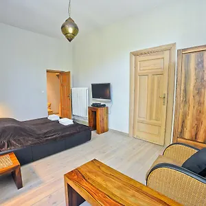 https://africana-apartment.gdanskhotel.org